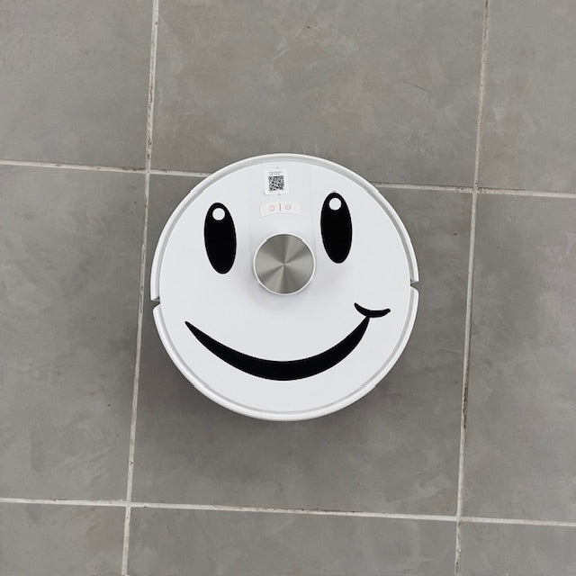 Sticker Smiley pour Robot Aspirateur – Kit Déco Vinyle Facile à Poser | Kover Graphik